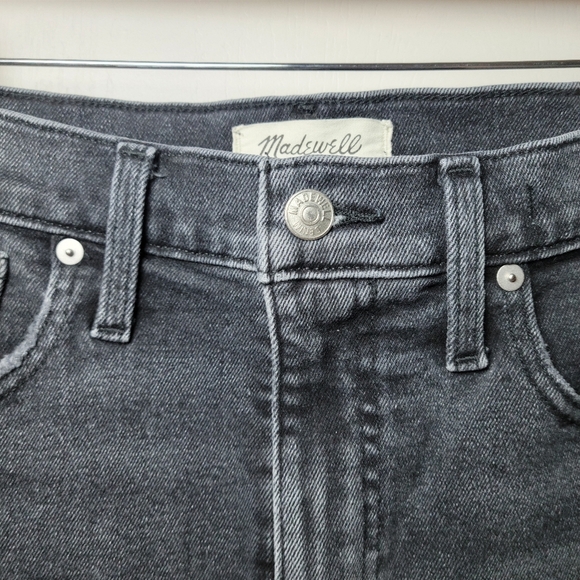 Madewell High Rise Denim Shorts | Madewell Shorts | High Rise Shorts | Size 27 - Picture 5 of 9